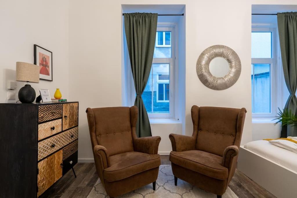 Appartamento Practical 1Br Flat By Center By Hm Vienna Esterno foto