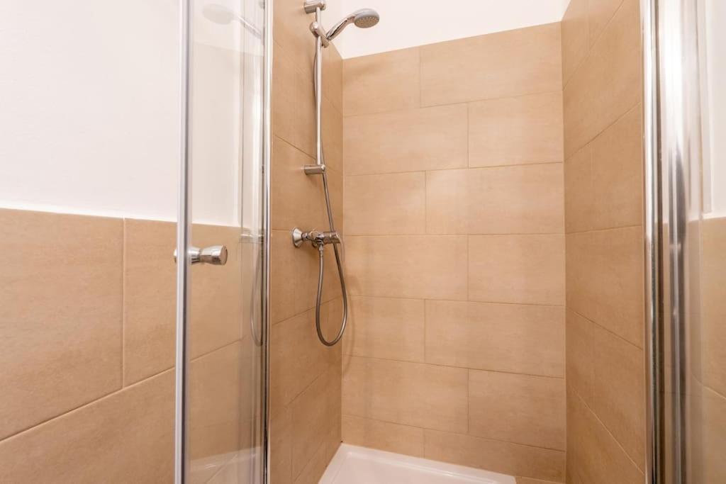 Appartamento Practical 1Br Flat By Center By Hm Vienna Esterno foto